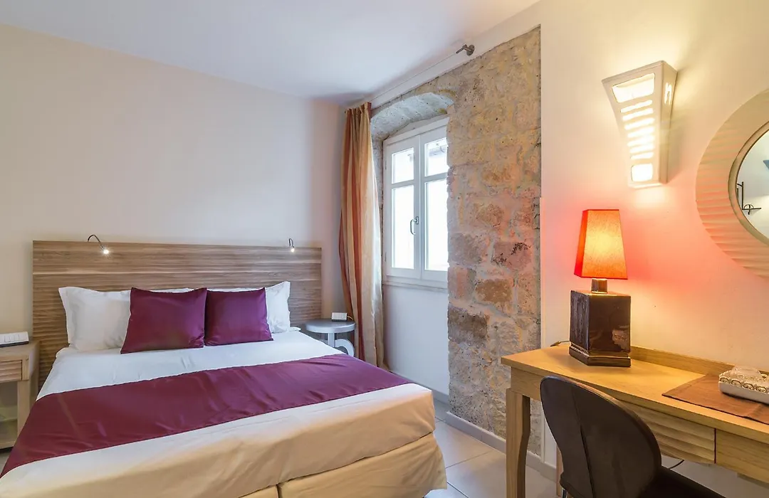 Nichotel-1